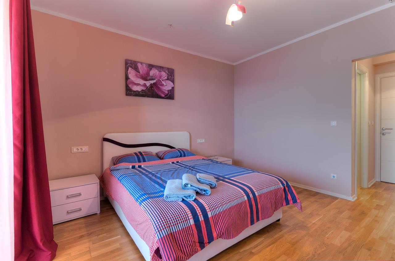 Harmonia Colours Daire Budva